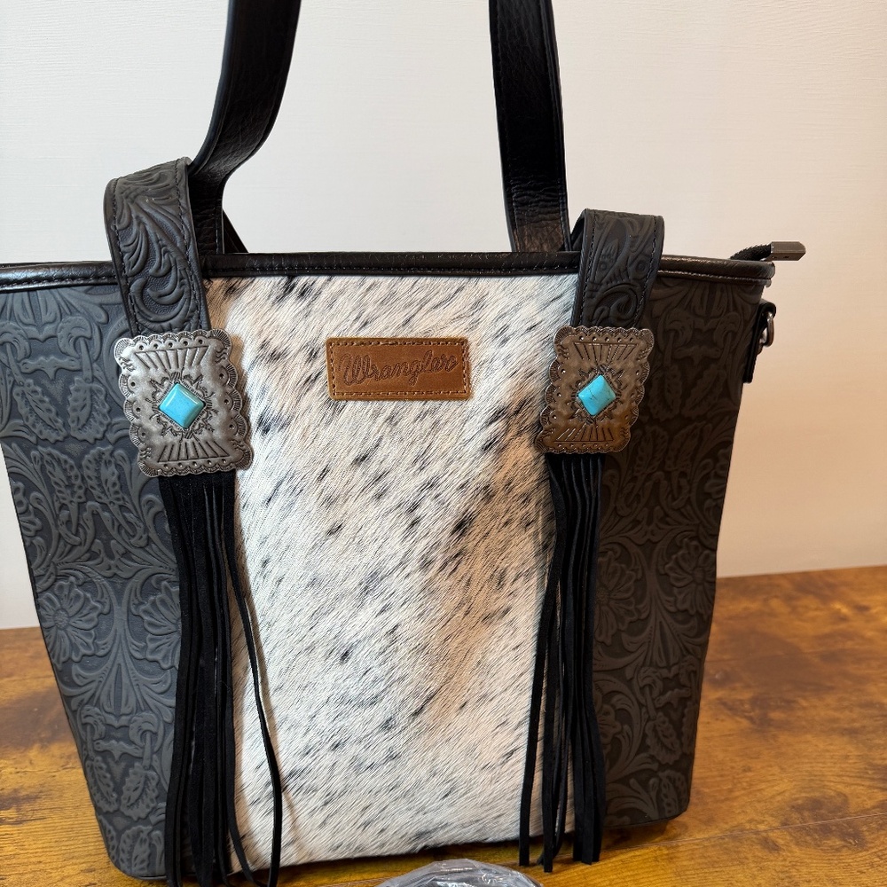 Wrangler Black and White Shoulder Bag